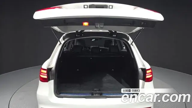 Mercedes-Benz GLC-Class 2019 — ფოტო 1/32