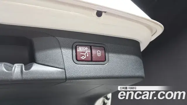 Mercedes-Benz GLC-Class 2019 — ფოტო 18/32