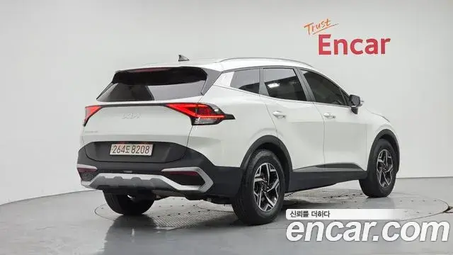 Kia Sportage 2022 — Photo 2/20