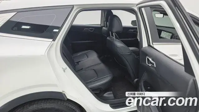 Kia Sportage 2022 — Photo 5/20