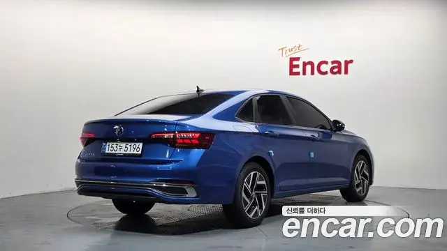 Volkswagen Jetta 2023 — Photo 31/34