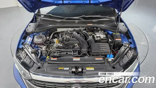 Volkswagen Jetta 2023 — Photo 26/34