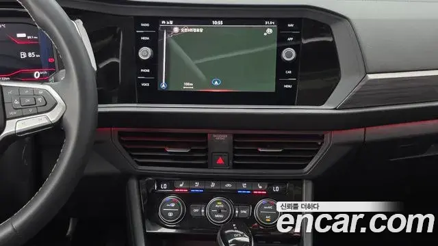Volkswagen Jetta 2023 — Photo 11/34