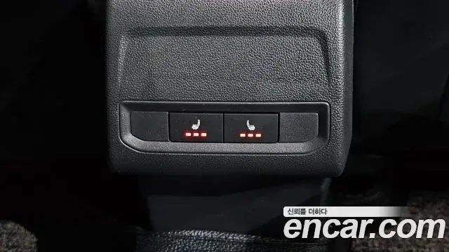 Volkswagen Jetta 2021 — Photo 1/34