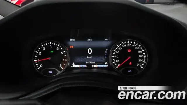 Jeep Renegade 2019 — Photo 11/32