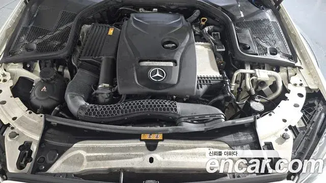 Mercedes-Benz C-Class 2018 — Şəkil 12/20