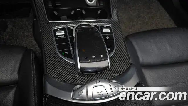 Mercedes-Benz C-Class 2018 — Şəkil 17/20