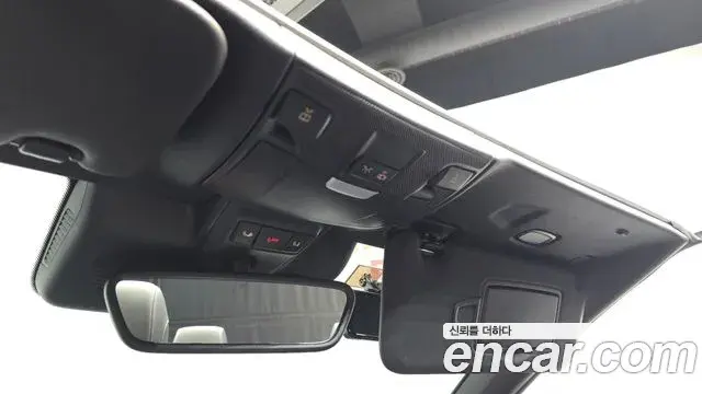 Mercedes-Benz C-Class 2018 — Şəkil 8/20
