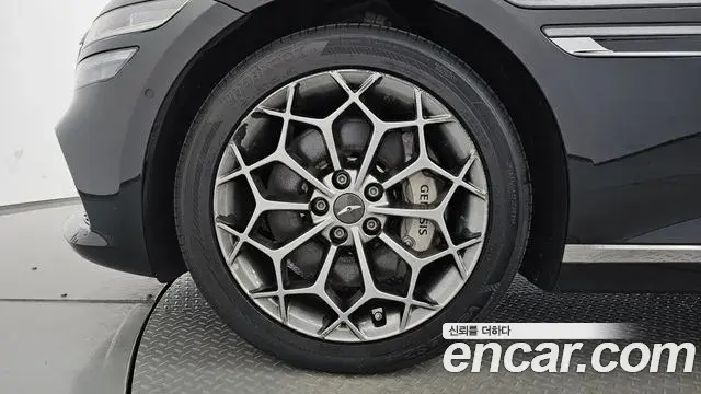 Genesis G80 2022 — ფოტო 20/36