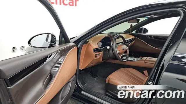 Genesis G80 2022 — ფოტო 28/36