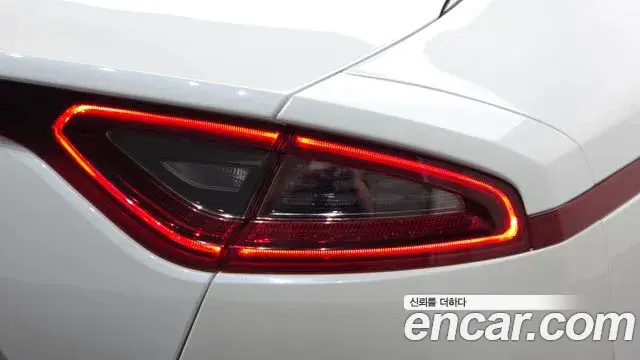 Kia Stinger 2019 — Photo 33/39