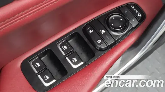 Kia Stinger 2019 — Photo 30/39