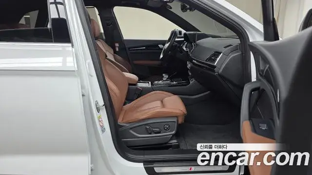 Audi Q5 2021 — Şəkil 5/33