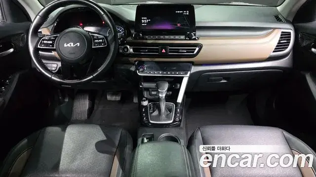 Kia Seltos 2021 — Şəkil 11/20