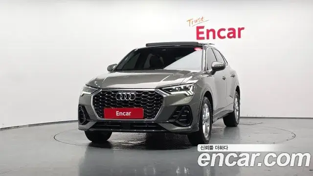 Audi Q3 2023 — Фото 3/20