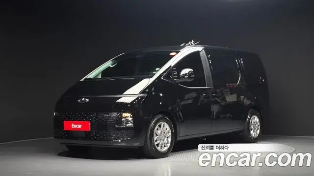 Hyundai Staria 2023 — Фото 1/20