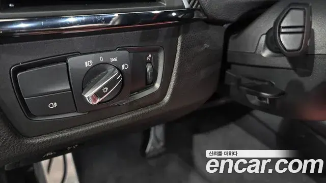 BMW M4 2018 — Şəkil 25/31