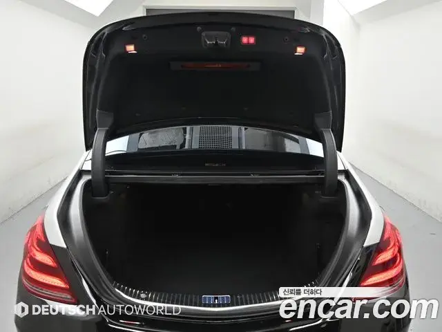Mercedes-Benz S-Class 2018 — Photo 20/20