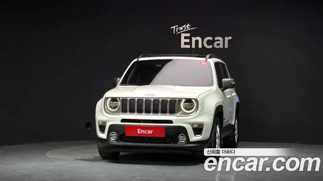 Jeep Renegade 2021 — ფოტო 21/31