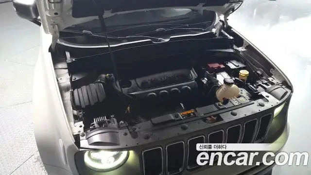 Jeep Renegade 2021 — ფოტო 11/31
