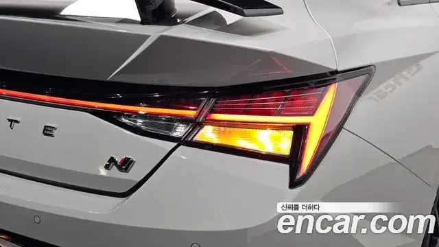 Hyundai The New Avante Hybrid 2022 — Photo 5/31
