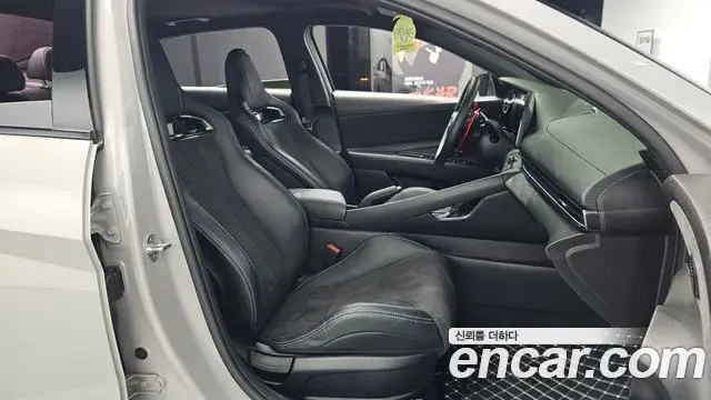 Hyundai The New Avante Hybrid 2022 — Photo 15/31