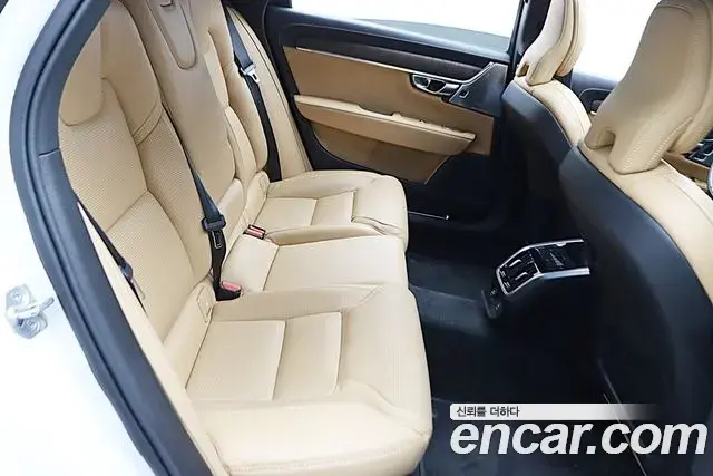 Volvo S90 2021 — Şəkil 18/20