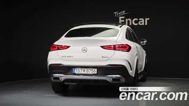 Mercedes-Benz GLE-Class 2021 — Photo 25/37