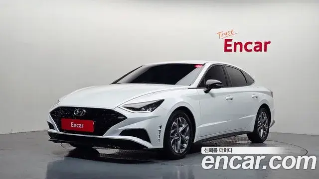 Hyundai Sonata 2022 — Фото 1/20