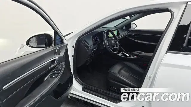 Hyundai Sonata 2022 — Фото 10/20