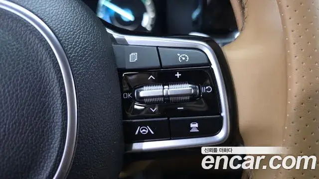 Kia Sorento 2023 — Фото 19/20