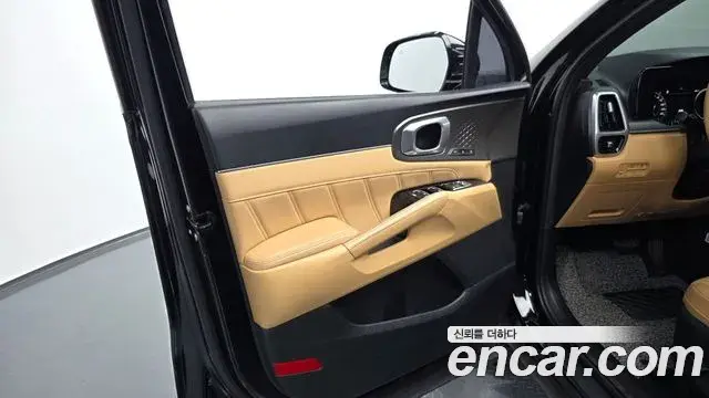 Kia Sorento 2023 — Şəkil 2/34