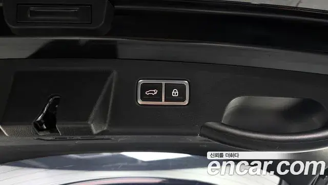 Kia Sorento 2023 — Şəkil 31/34