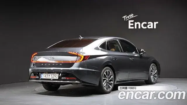 Hyundai Sonata 2021 — Фото 2/20