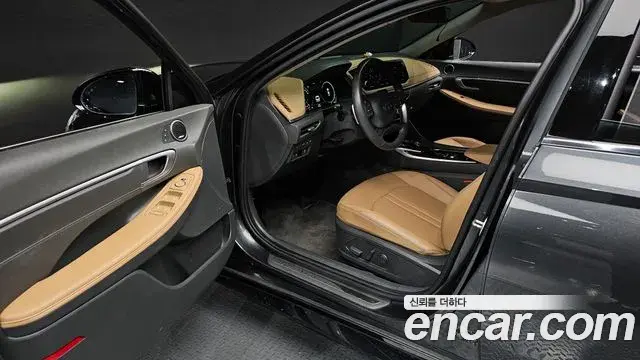 Hyundai Sonata 2021 — Фото 10/20