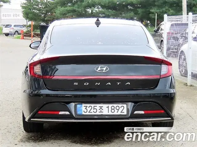 Hyundai Sonata 2019 — Фото 4/20