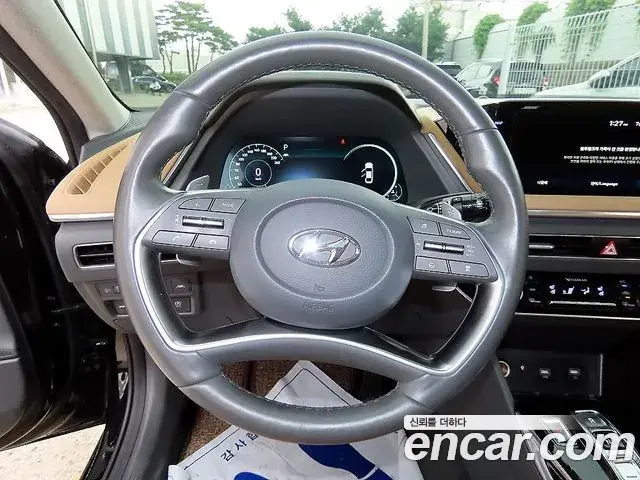 Hyundai Sonata 2019 — Фото 8/20