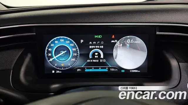 Hyundai The New Tucson 2022 — Фото 8/20