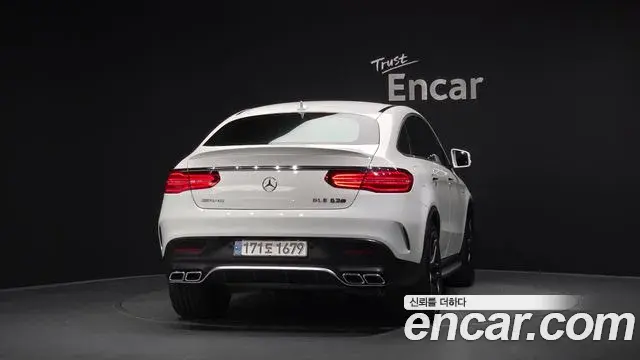 Mercedes-Benz GLE-Class 2019 — Фото 3/20