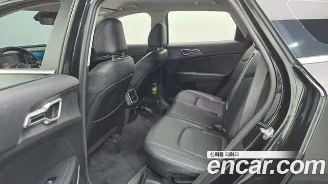 Kia Sportage 2021 — Фото 11/20