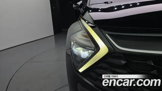 Kia Sportage 2021 — Şəkil 8/31