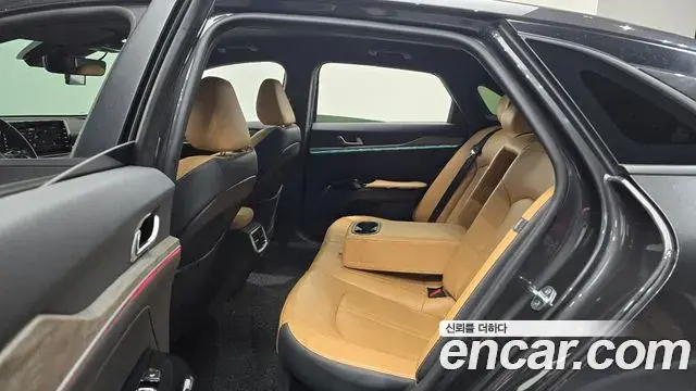 Kia K5 2020 — Photo 8/31