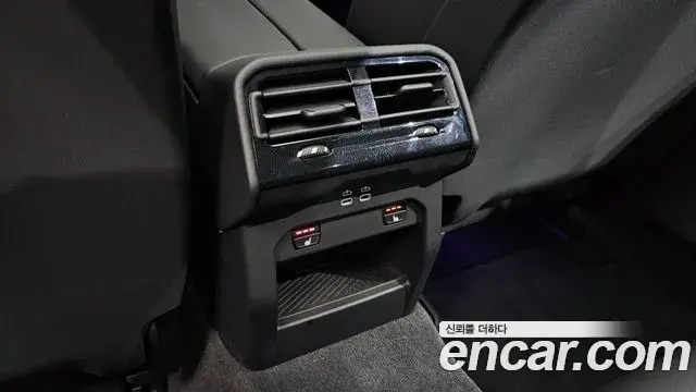 BMW 5 Series 2025 — Фото 19/20