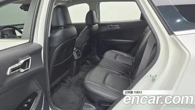 Kia Sportage 2021 — Фото 11/20