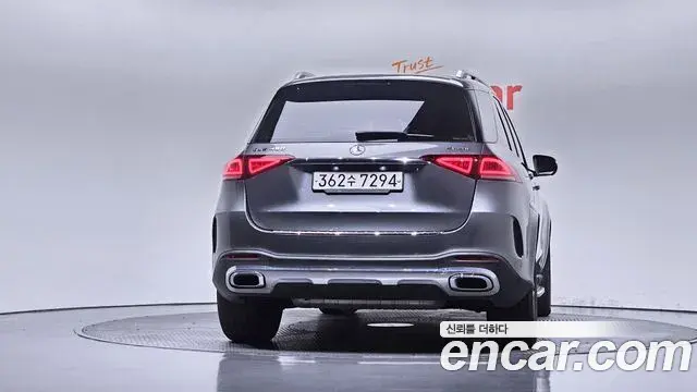 Mercedes-Benz GLE-Class 2019 — Фото 4/20