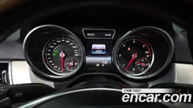Mercedes-Benz GLE-Class 2018 — Photo 22/36