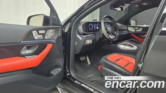 Mercedes-Benz GLE-Class 2025 — Фото 10/20
