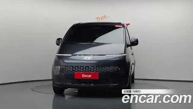 Hyundai Staria 2024 — Фото 3/20