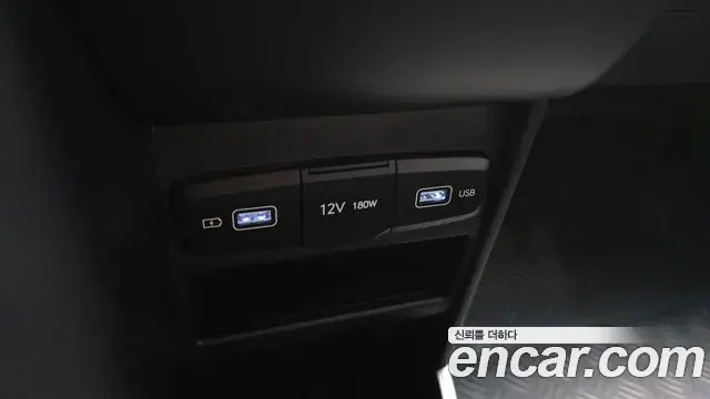 Hyundai Staria 2021 — Şəkil 28/30
