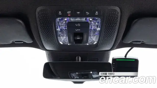 Mercedes-Benz GLB-Class 2025 — Фото 17/20